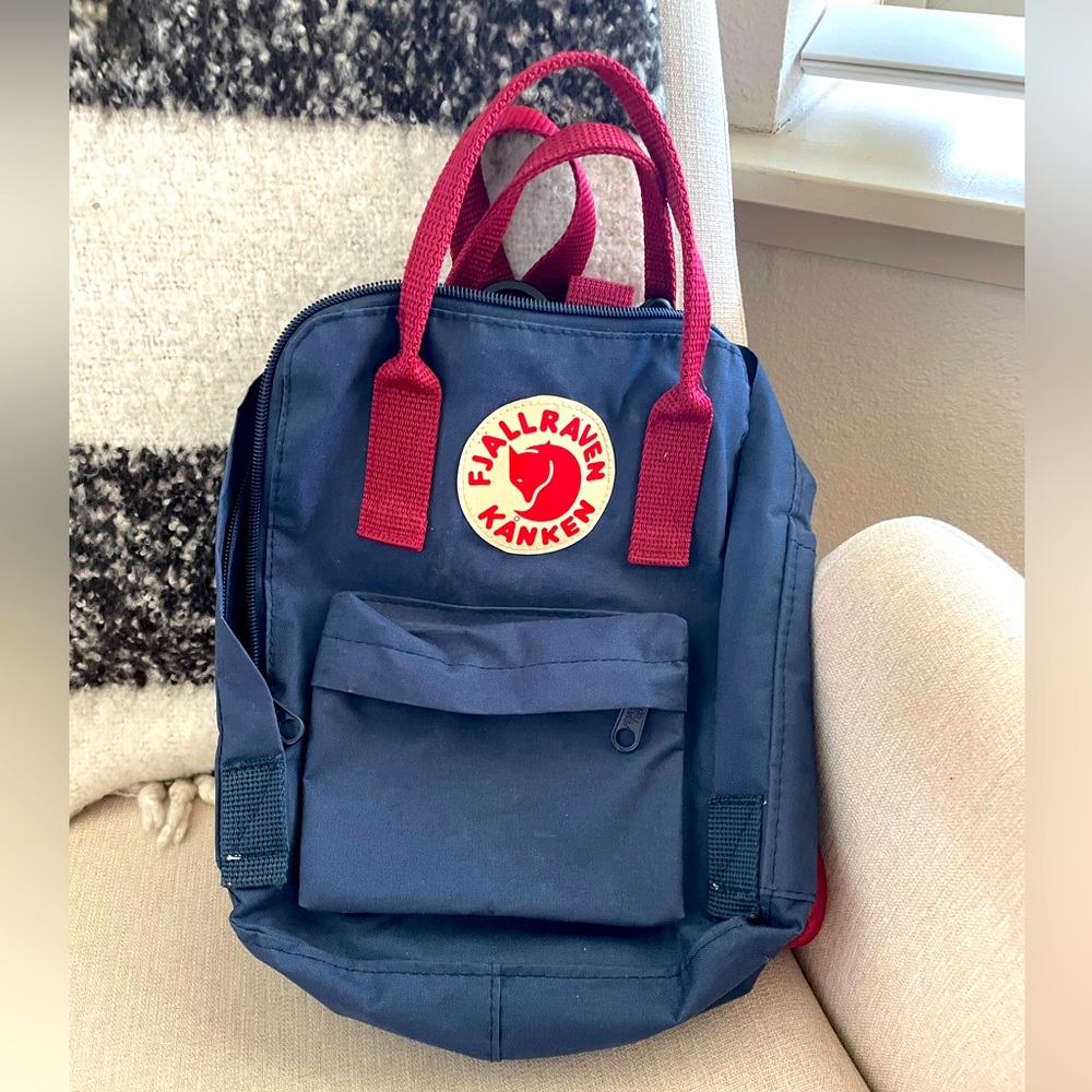 Cute Fjallraven small backpack
